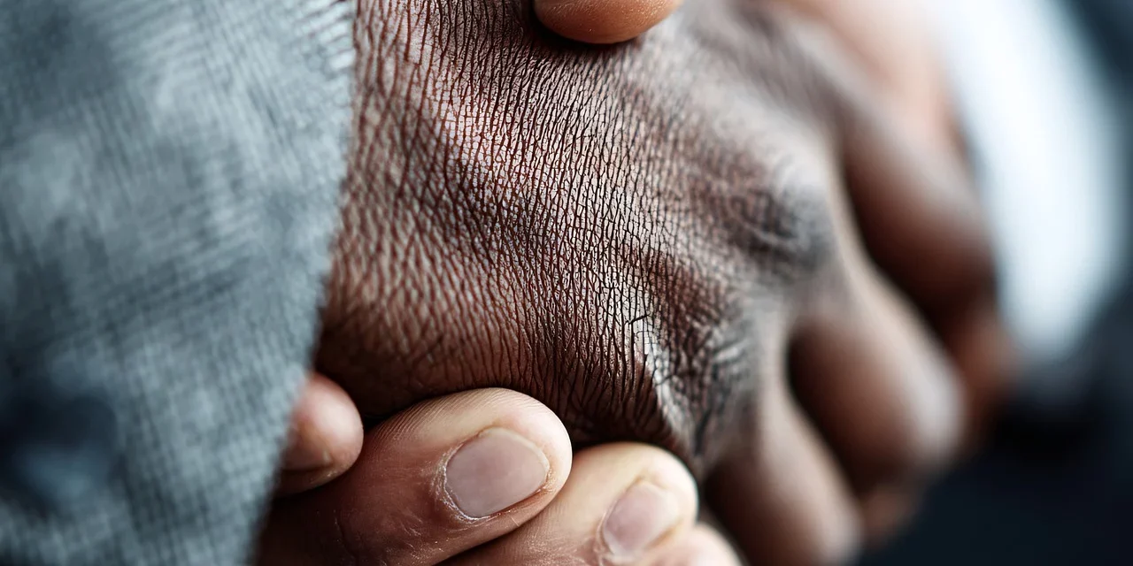 handshake-9529169_1280